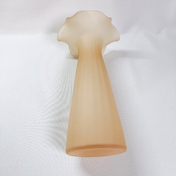 Ruffled Rose Pink Satin Glass Vase Vintage Frosted Glass Flower Holder 8 1/2” - Picture 9 of 10
